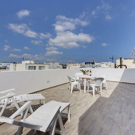 Magical Rooftop Penthouse スリーマ エクステリア 写真